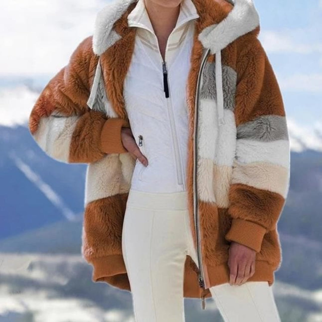 WinterHug | Warme Winterjas van Pluche met Colorblock Design