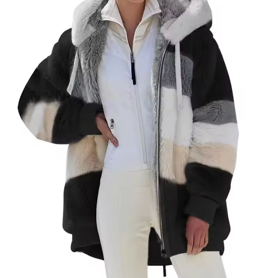 WinterHug | Warme Winterjas van Pluche met Colorblock Design